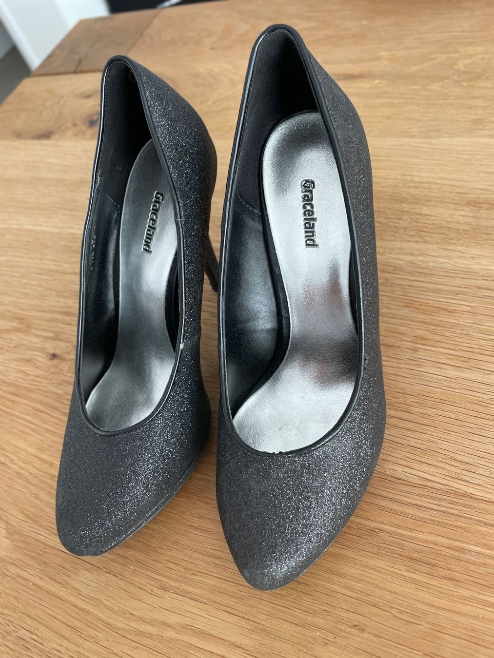 Scarpe da donna: High Heel Pumps Gr. 37 – Nuovo (secondo la descrizione) da Mühlethurnen venduto da Fudoshin1 1