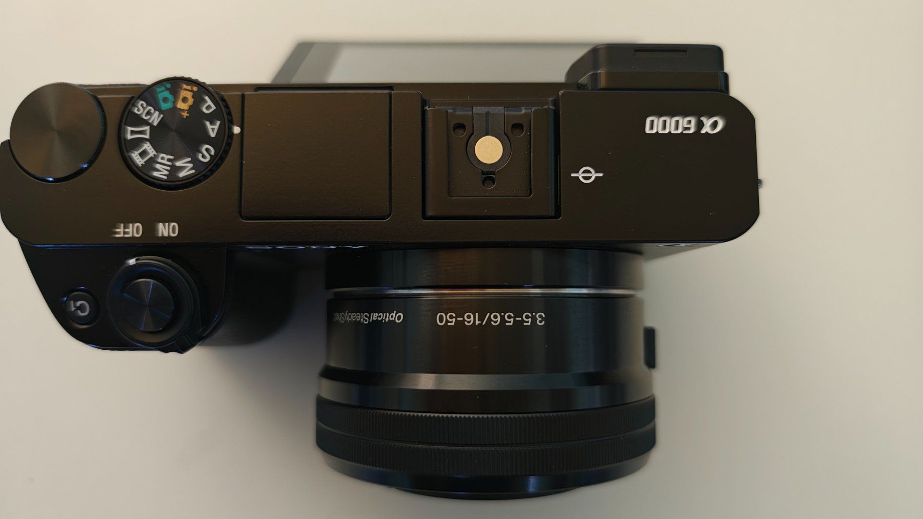 Sony Kamera: Sony Alpha 6000 Systemkamera mit Objektiv guter Zustand – Gebraucht aus Lenzburg von Johnnyst 1