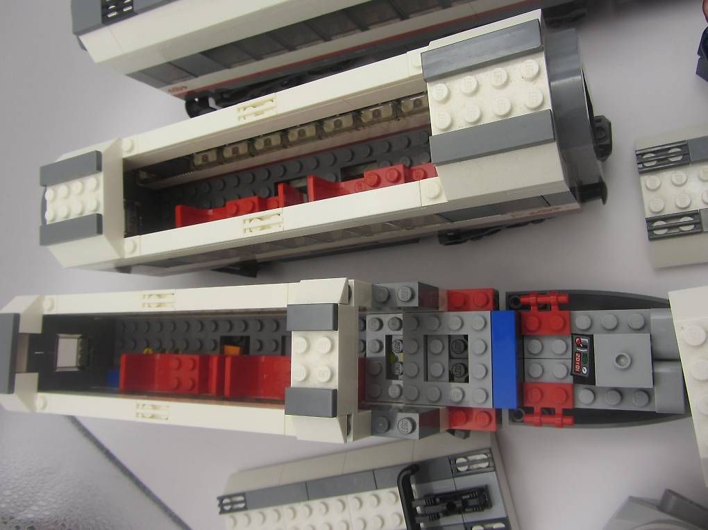 Lego Kit di costruzioni: Legozug Schnellzug 60051 – Usato da Tagelswangen venduto da Fido86 3