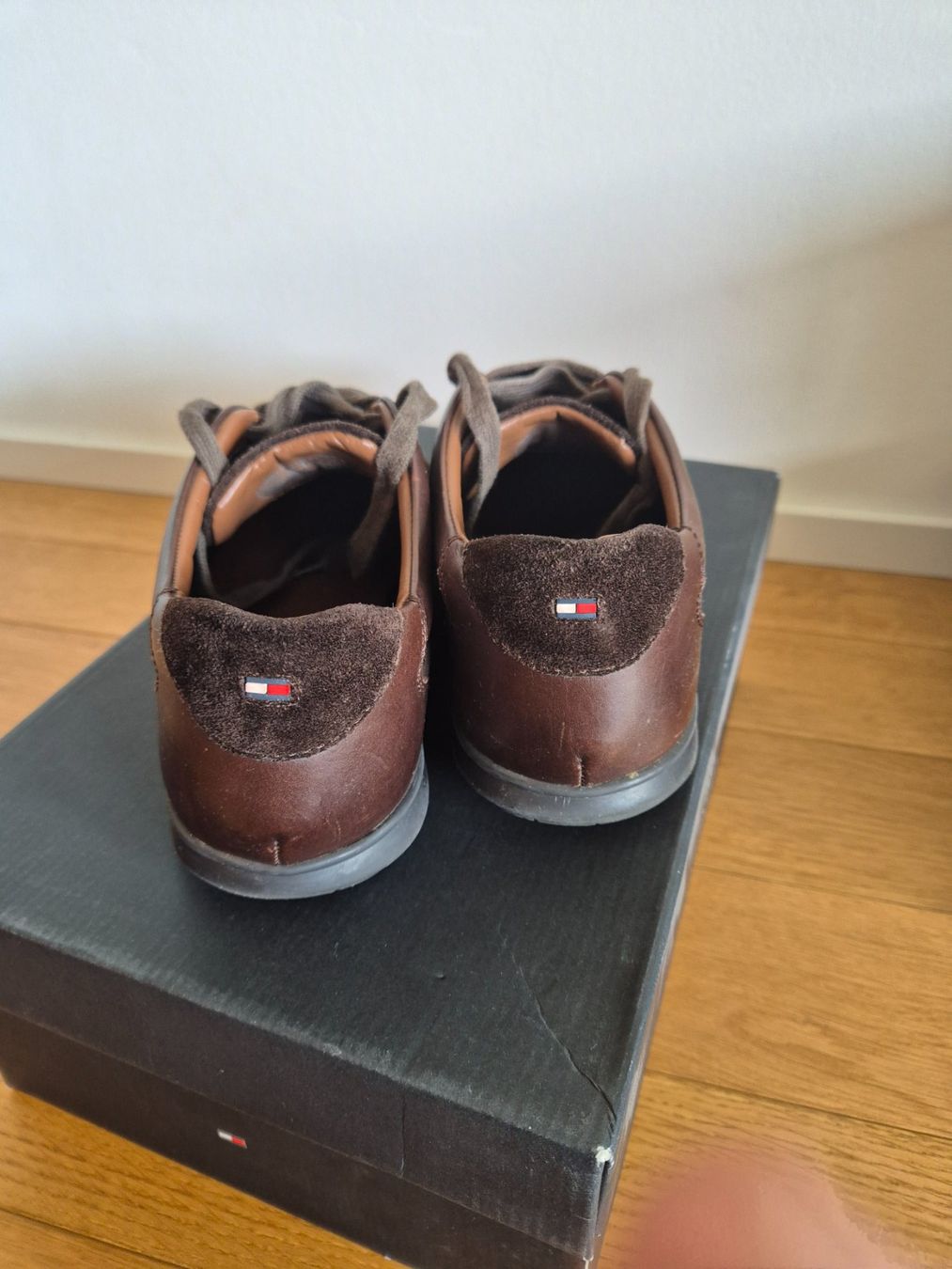Tommy Hilfiger Scarpe da uomo: Chaussures Tommy Hilfiger neuves taille 40 – Nuovo (secondo la descrizione) da Genève venduto da Talhinho 2
