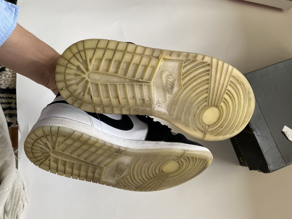 Nike Scarpe da uomo: Nike Air Jordan 1 mid – Usato da Genève venduto da Cicin 2