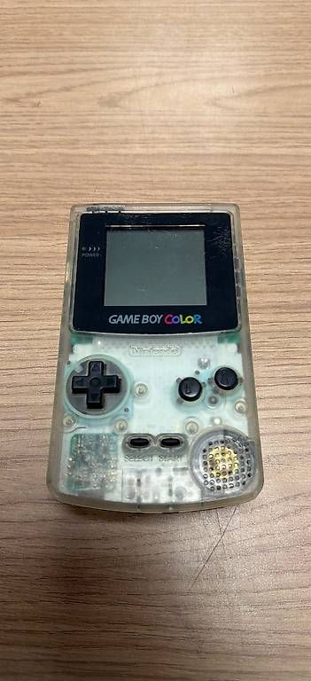 Console: Console GameBoy Color Transparente CGB-001 – Usato da Genève venduto da Mana1205