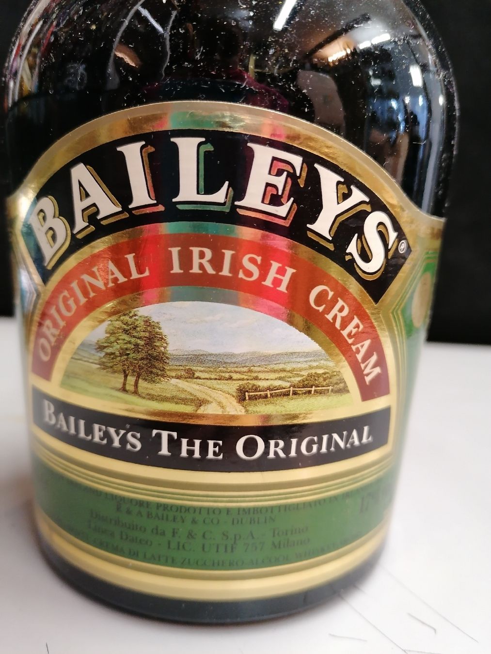 Bevande alcoliche: BAILEYS  – Usato da Genève venduto da Leboucheoreilles 5