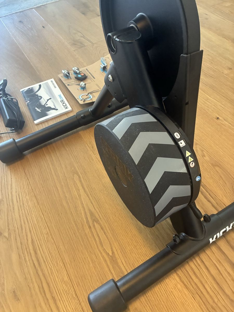 Wahoo Hometrainer: Wahoo KICKR CORE Zwift One Smart Trainer – Usato da Basel venduto da markpjacob 3