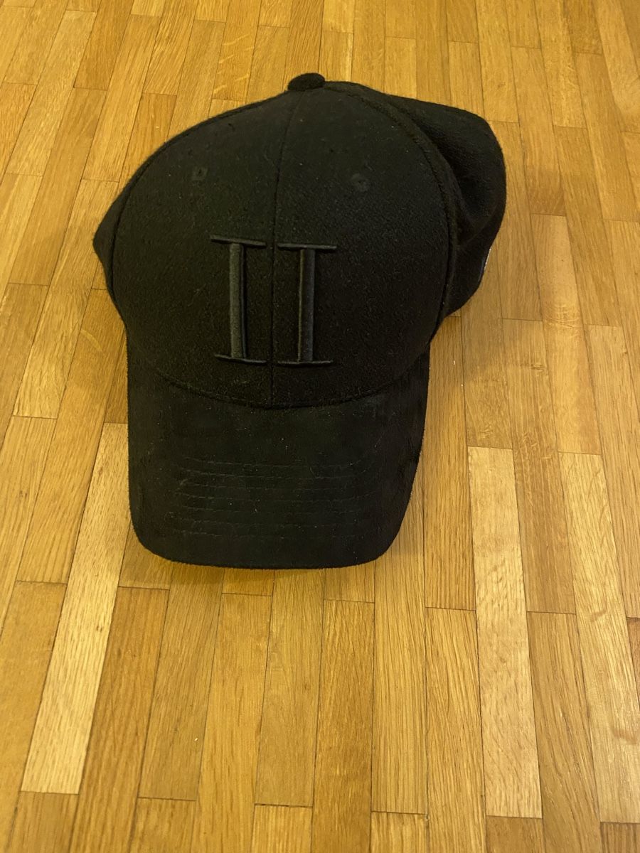 Copricapi, berretti & cappellini: Baseballcap LES DEUX – Usato da Ennetbaden venduto da kloter6