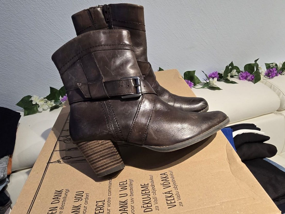 Scarpe da donna: Stiefelette Damen Grösse 39 – Usato da Chur venduto da Mikymiki 1