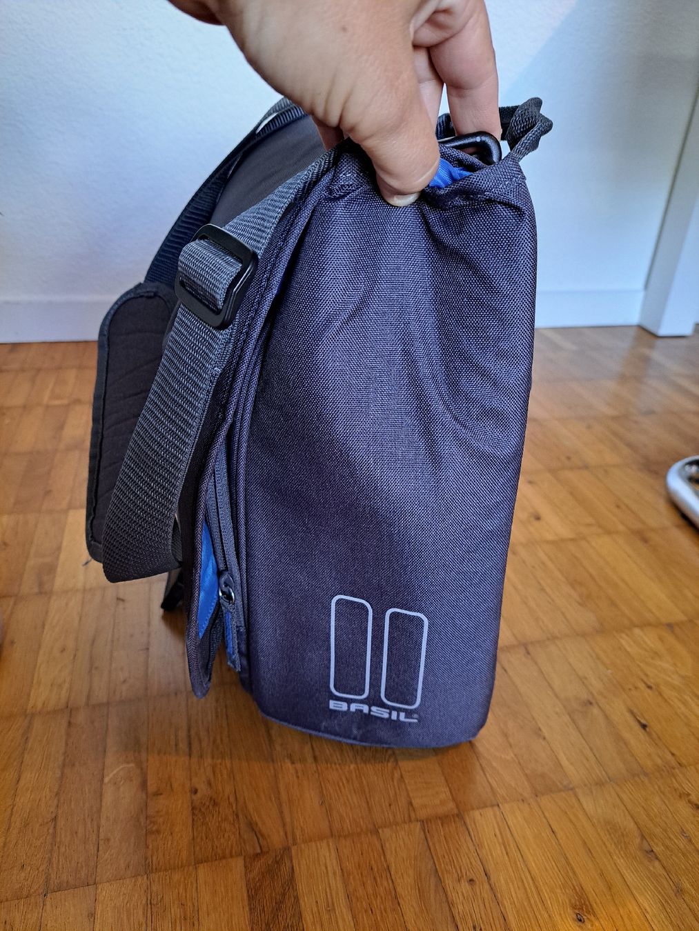 Borse: Velotsche Laptoptasche Seitentasche Saccoche – Usato da Niederbipp venduto da filou0711 4