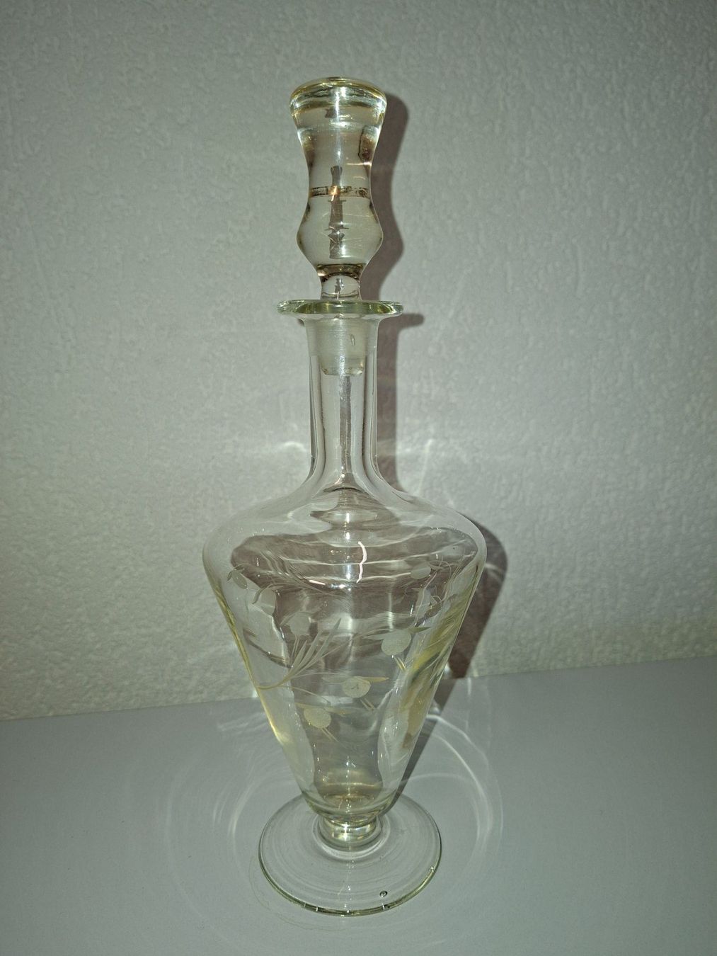 Caraffe: Dekorative Glas-Karaffe mit floralem Dekor – Usato da Steinach venduto da Spliter87 2