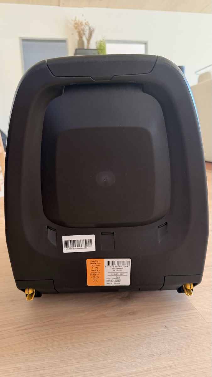 Maxi-Cosi Seggiolini per auto: Isofix - Maxi Cosi 2wayFix – Usato da Grüningen venduto da and_95kx 4