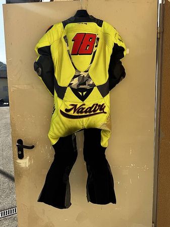 Tuta Dainese D-Air con stivaletti coordinati
