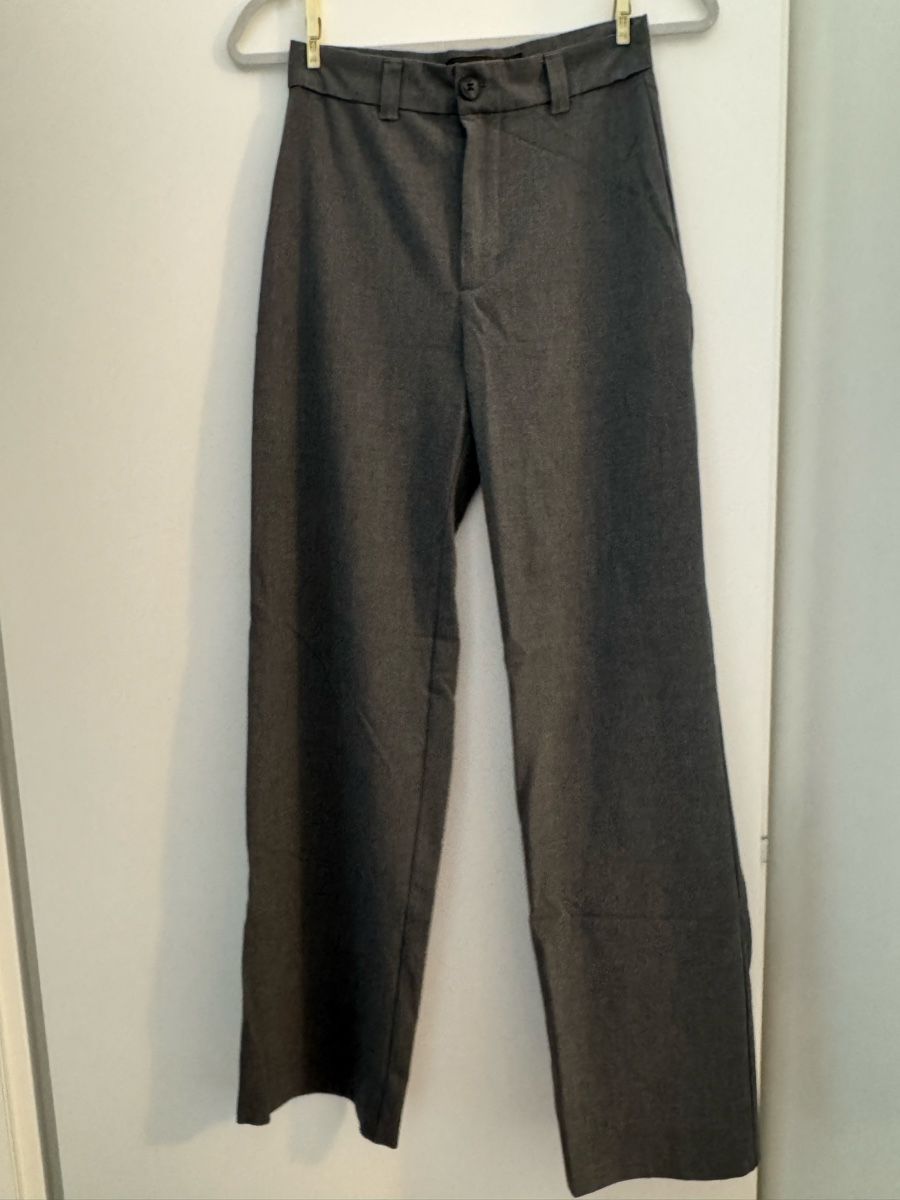 Pull&Bear Pantaloni: Pull&Bear Stoffhose, Gr. 34, Top Zustand – Usato da Neuenegg venduto da mel_5pnq