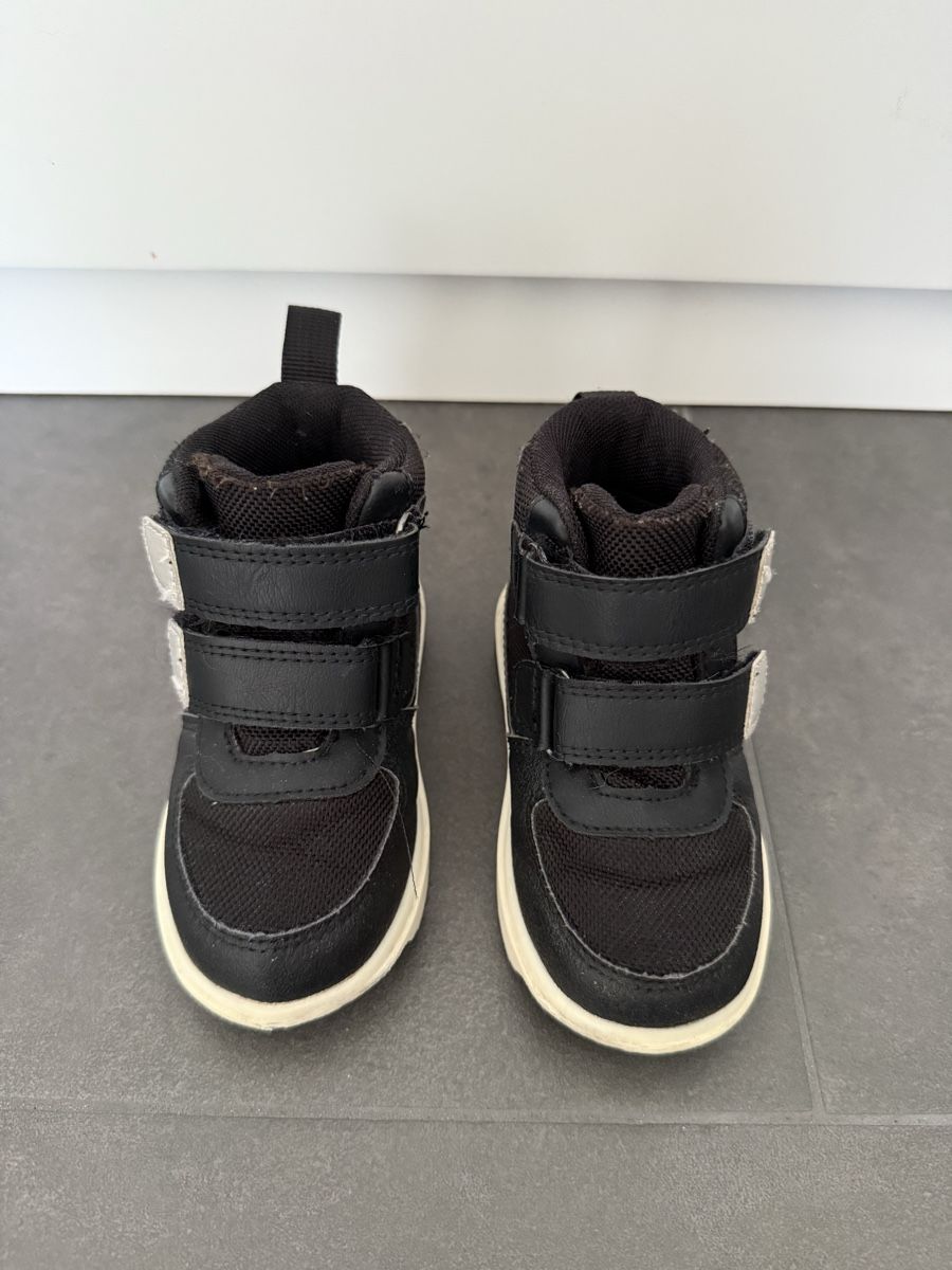 H&M Scarpe per ragazzi: H&M Kinder winter boots Gr.22 – Usato da Niederglatt ZH venduto da Vladaa 2