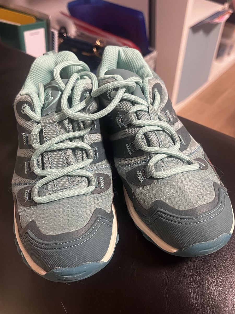 Scarpe da uomo: Kinderschuhe – Nuovo (secondo la descrizione) da Altstätten SG venduto da ali_f7vk 2