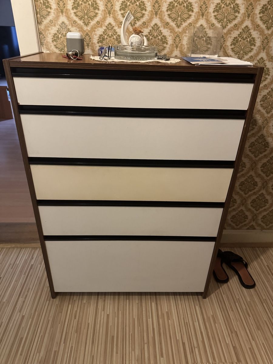 Commodes: Kommode weiss braun – D'occasion à Uitikon Waldegg par LoriCor