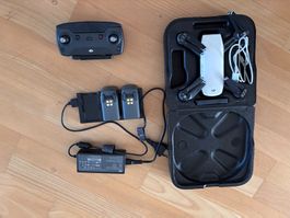 DJI Spark Fly More Combo Drohne mit Zubeh. weiss guter Zu...