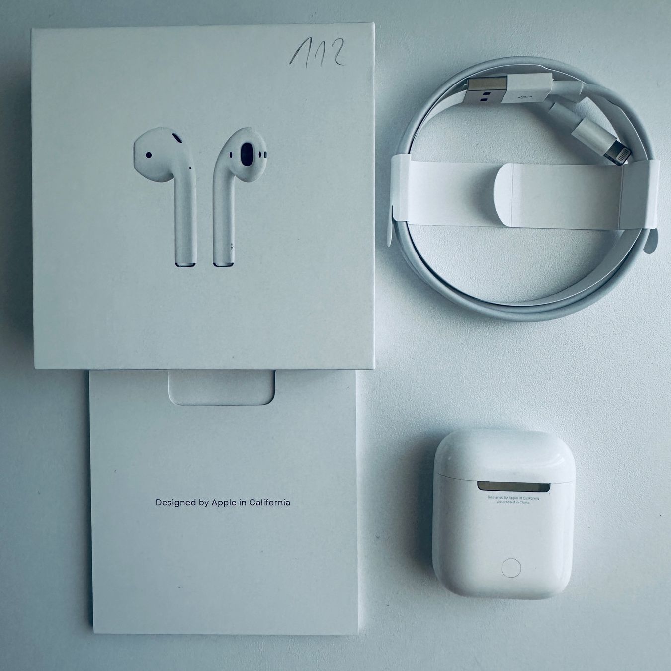 Apple Cuffie: Original Apple AirPods 2 Kopfhörer Wireless Lightning Kabel – Usato da Basel venduto da MY.AIRPODS.SHOP