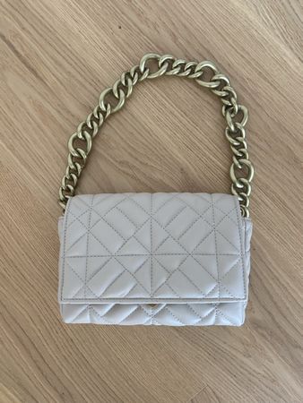 Tasche Zara beige Kette gesteppt neuwertig