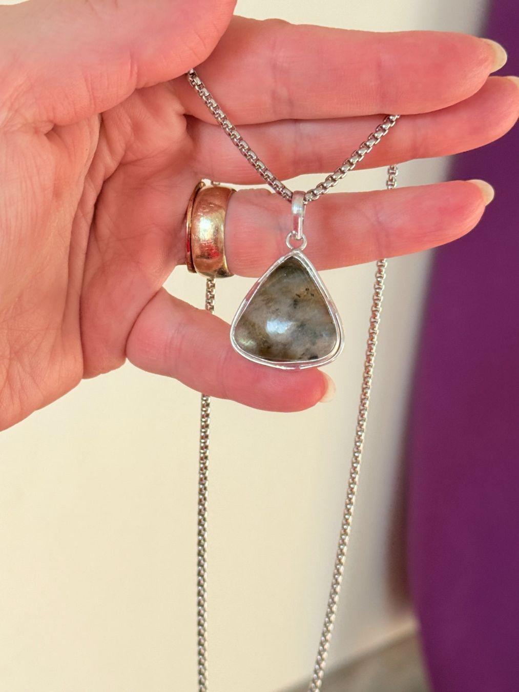 Catenine: Collier avec pendentif en labradorite naturelle – Nuovo e nell'imballaggio originale da Genève venduto da AGBERG 9