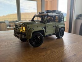 Lego Technic Land Rover Defender 42110 mit Lightbrixx LED