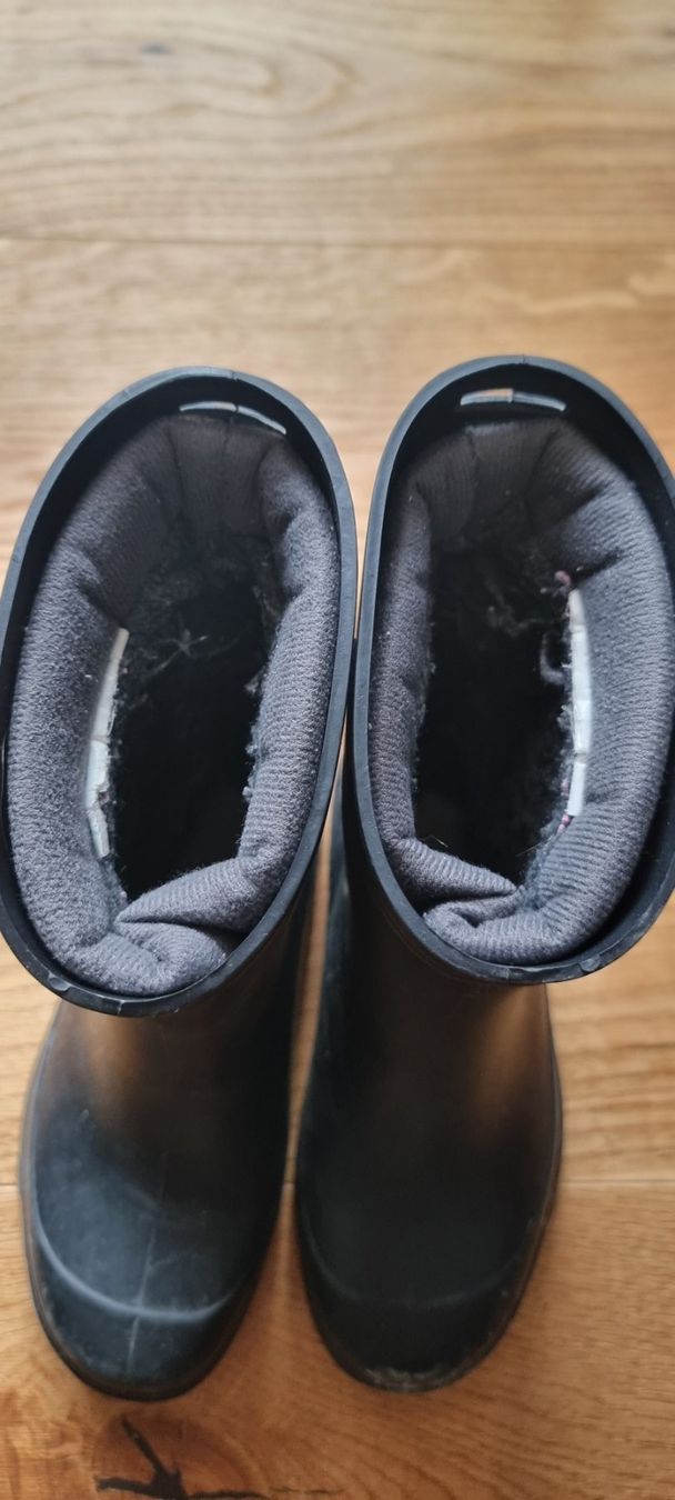 Scarpe per ragazzi: 10 Paar: Kinderschuhe Grösse 28-30 – Usato da Lachen SZ venduto da allesweg78 8