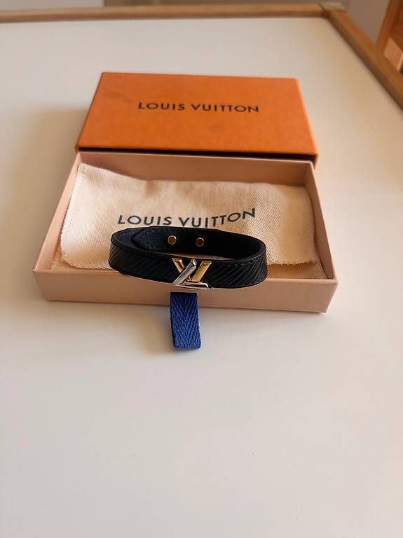 Louis Vuitton Bracciali & Braccialetti: Bracelet Louis Vuitton – Usato da Fribourg venduto da gue_7vsk