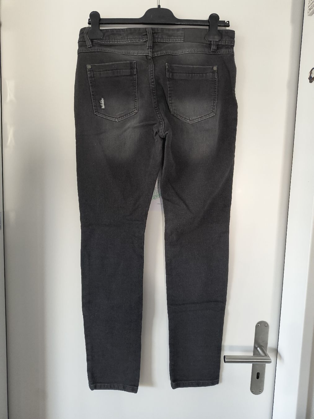 Jeans: Graue Damen Jeans Gr.  W30/L32! – Usato da Schöfflisdorf venduto da kin_2dp9 2