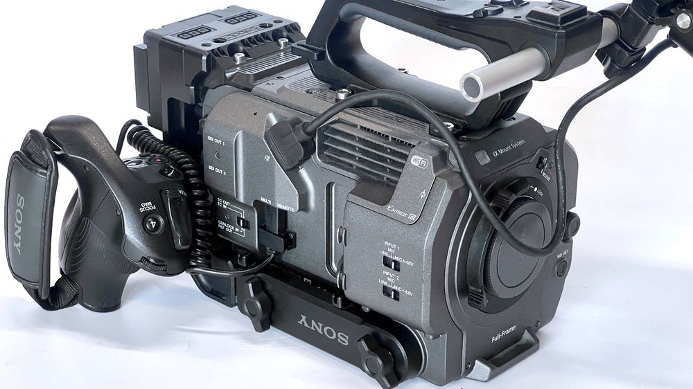 Sony Camcorder: Sony Vollformat-6K-Sensor Profi-Kamera PXW-FX9 – Gebraucht aus Arlesheim von arbel 2