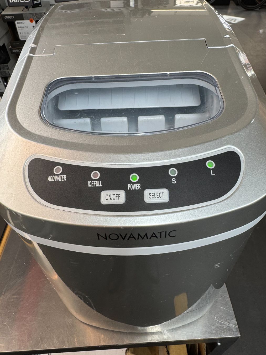 Appareils de cuisine: Novamatic Eismaschine – D'occasion à Zürich par Velofabrik01