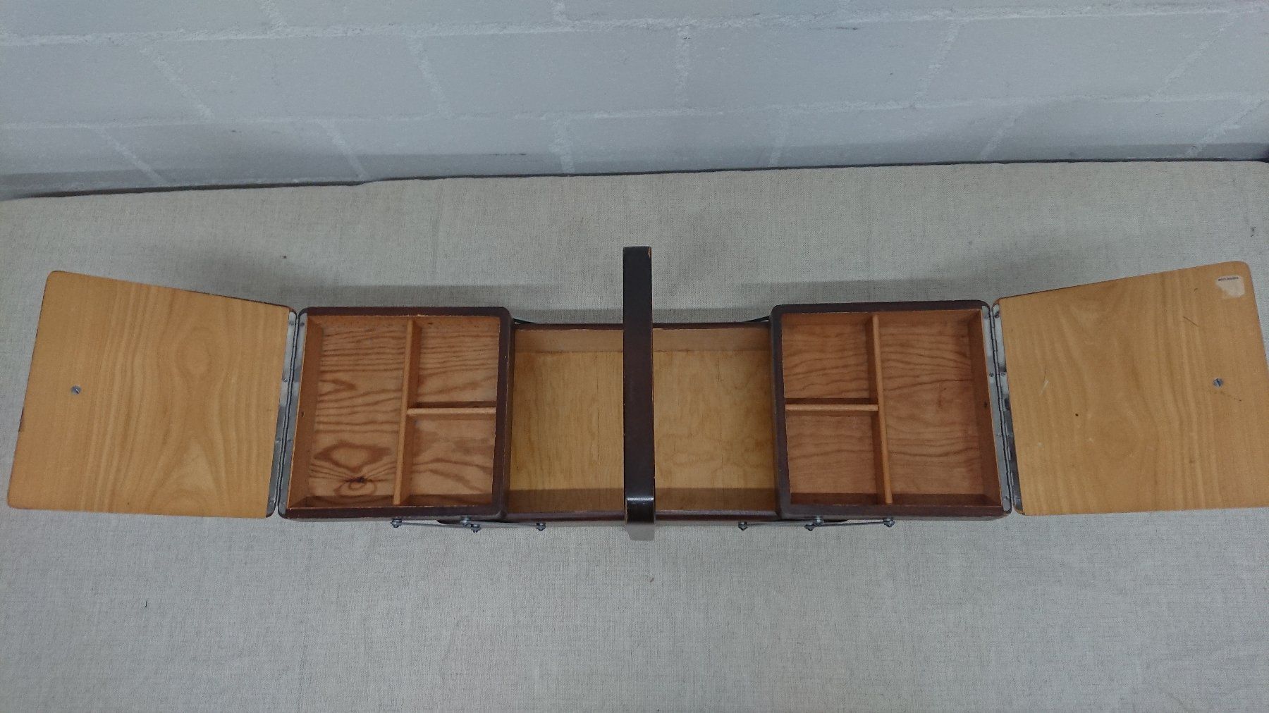 Sonstiges zum Basteln & Handarbeiten: Alte Nähkiste aus Holz – Gebraucht aus Diessbach b. Büren von Crocharry 3