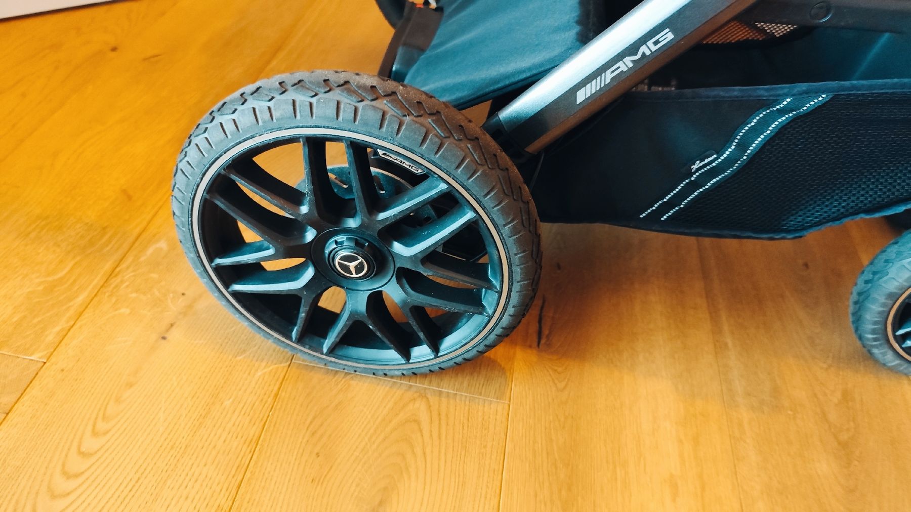 Hartan Kinderwagen: AMG Collection Kinderwagen, leicht defekt – Gebraucht aus Dietikon von zwe_6xhb 6