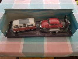 VW Bulli & Käfer auf Tieflader, Modellauto Set,