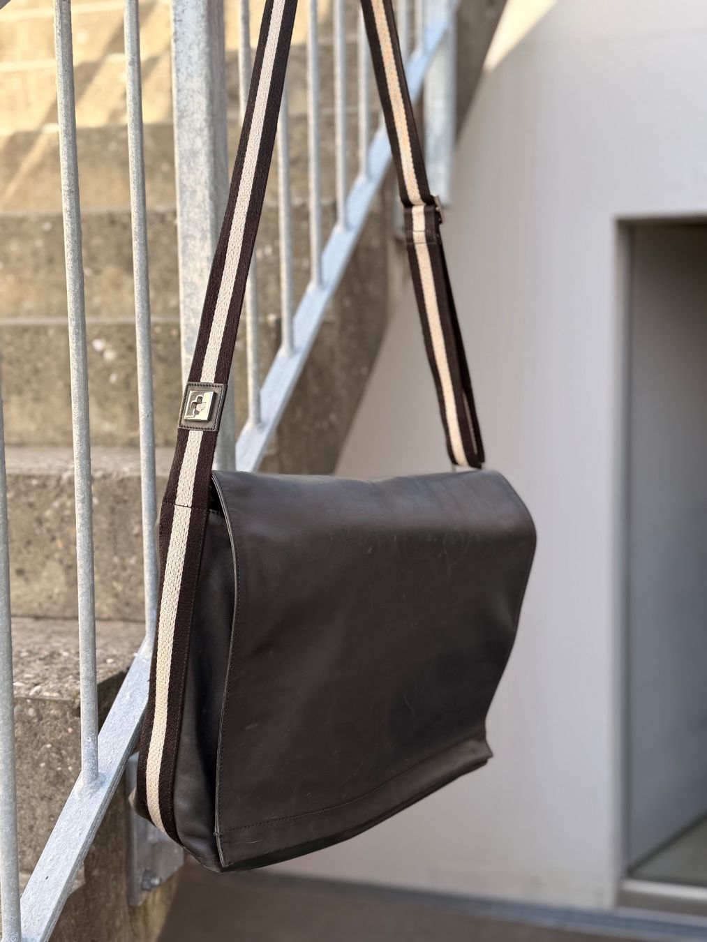 Bally Borse: Leder- Umhängetasche BALLY schwarz – Usato da Mettmenstetten venduto da chris2220