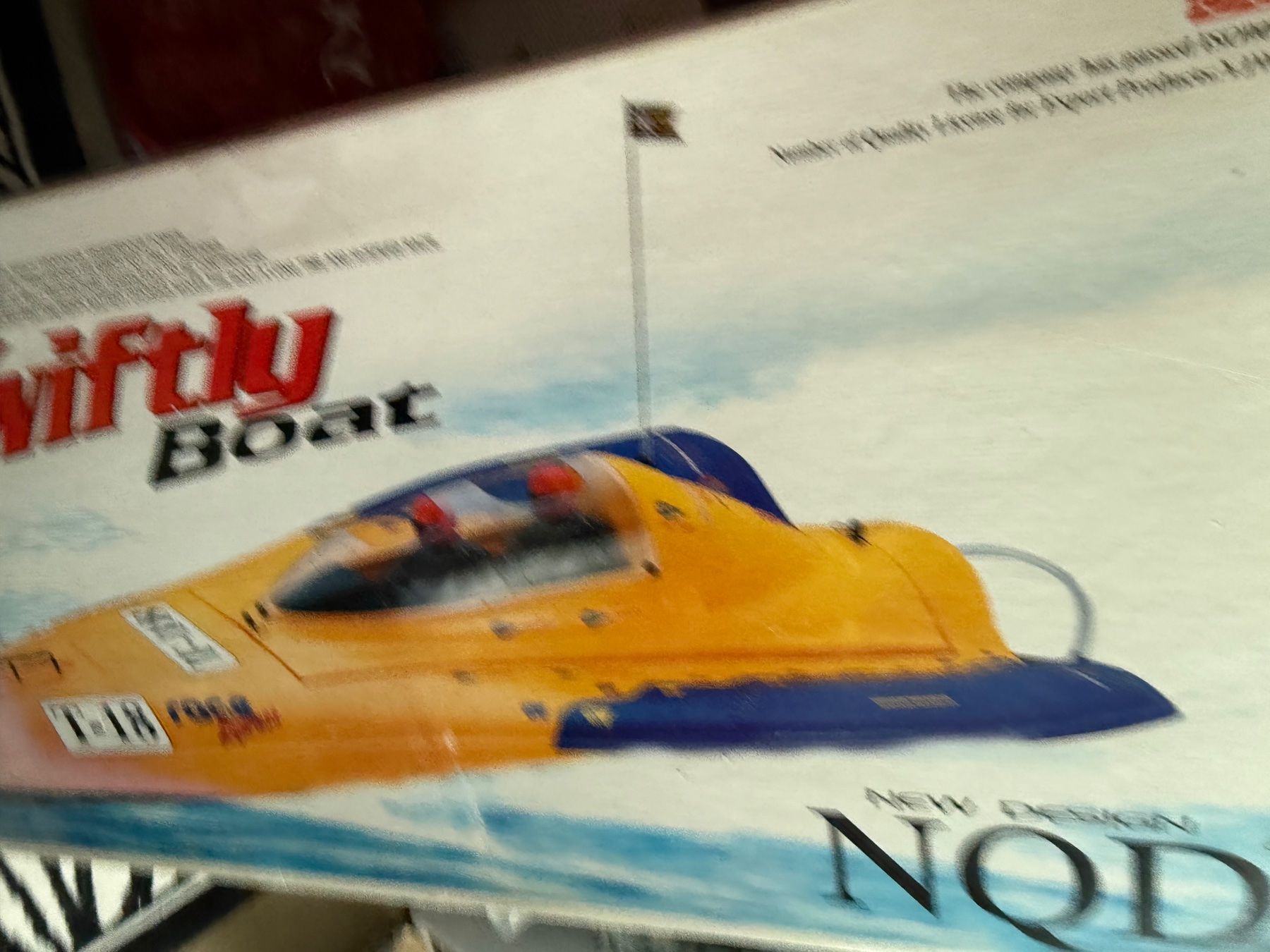 Modellismo RC: Ferngesteuertes Rennschiff – Nuovo (secondo la descrizione) da Kilchberg ZH venduto da Albis 1