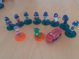 Lot de 12 figurines personnages et voiture Story Mania