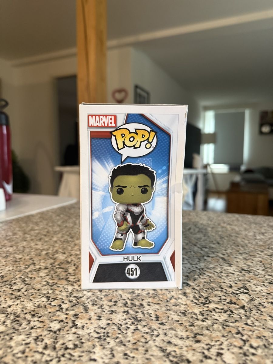 Funko Statuette: Funko Pop Hulk 451 Avengers Figur – Nuovo (secondo la descrizione) da Wädenswil venduto da dom_pz5d 1
