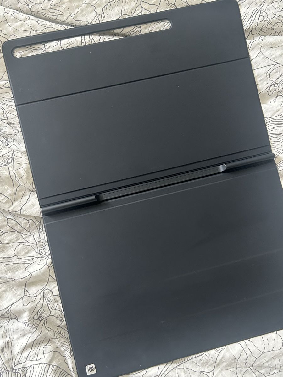 Samsung Coques & Sacs: Étui tablette Samsung S7 FE noire – D'occasion à Grandvaux par mai_shl9 3
