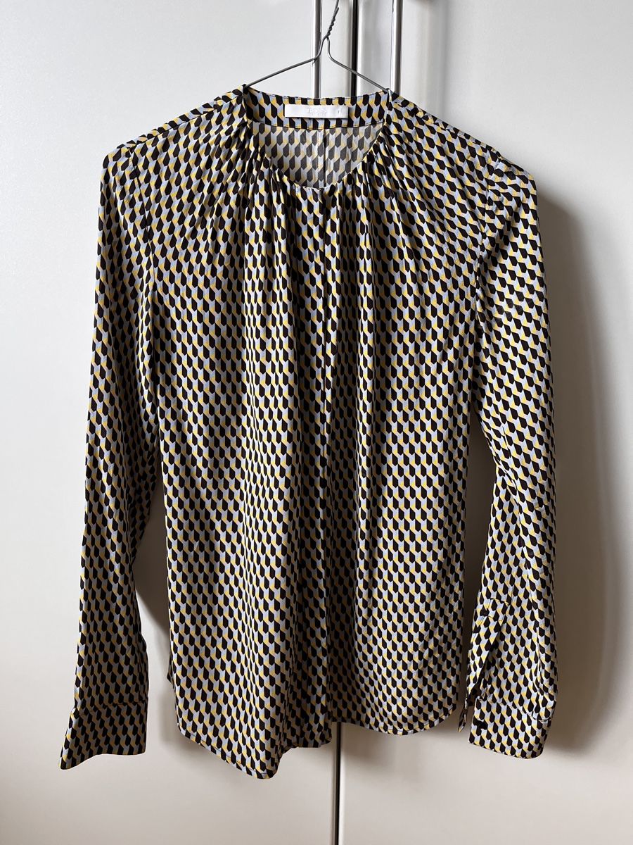 Hugo Boss Camicette: Hugo Boss Seidenbluse Gr. 32/34 – Usato da Zürich venduto da Kleanthy