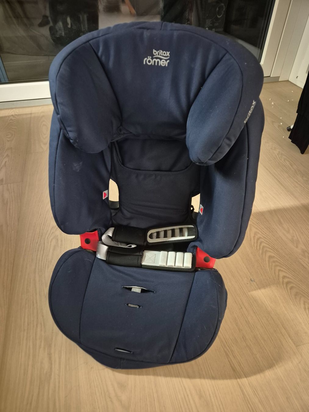 Seggiolini per auto: Britax Römer Kindersitz – Usato da Immensee venduto da pherde