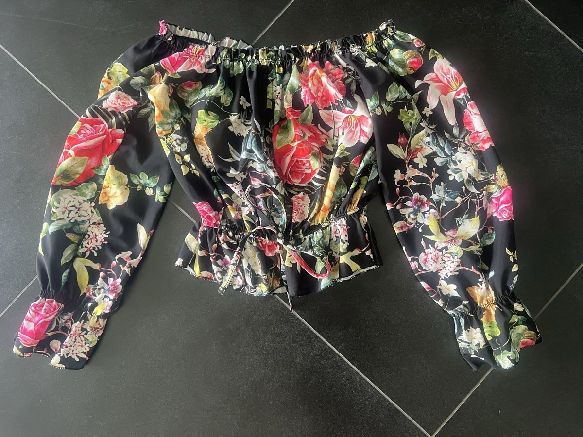 Blusen: Sommer Bluse Carmenstil Blumenmuster Schulterfrei, Gr.S – Neu (gemäss Beschreibung) aus Bilten von and_6hjn 1