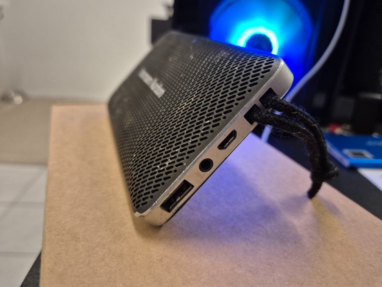 Harman-Kardon Casse acustiche: Harman Kardon Esquire Mini Portable Bluetooth Speaker – Usato da Volketswil venduto da CinziaVolki 2