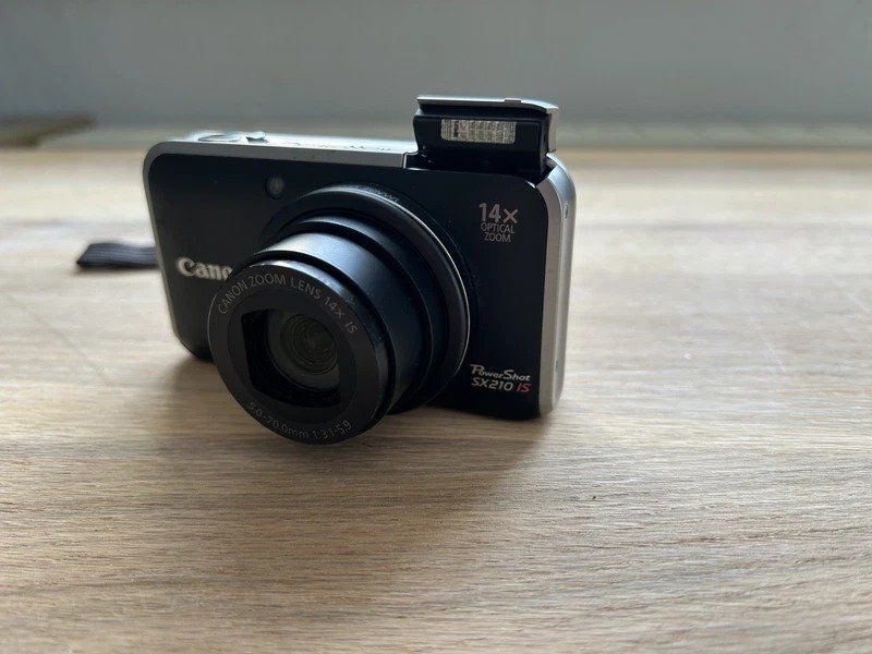 Canon Fotocamera: Canon SX 210 IS PowerShot – Usato da Reinach BL venduto da colmarer