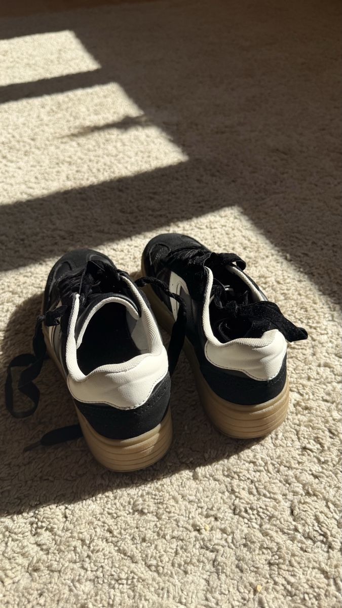 Bershka Scarpe da donna: Bershka Turnschuhe Größe 37. – Usato da Arbon venduto da mau_52qv 6