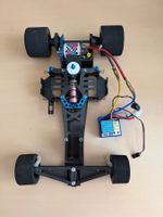 Tamiya F1 F103 Chassis. Komplett getunt mit Hop Up Teilen.