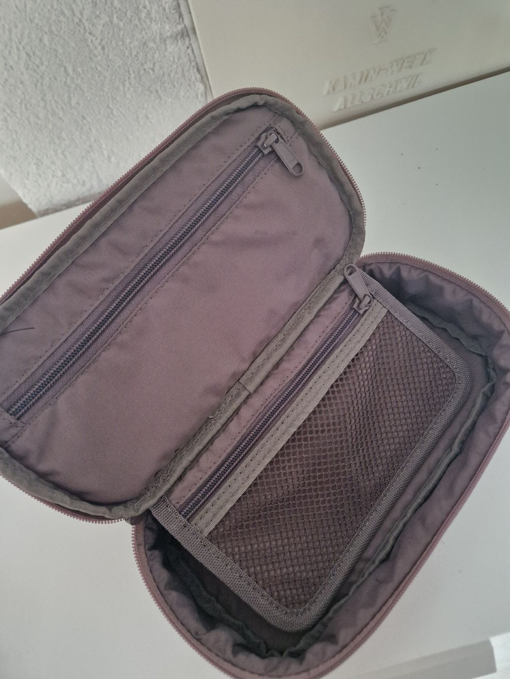 Dakine Astucci : Dakine Federtasche Etui  – Usato da Wengi b. Büren venduto da J.ae05 1