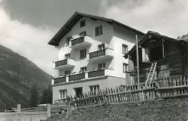 Saas Grund   VS  -  Ferienchalet Bergrös'chen     um 1969