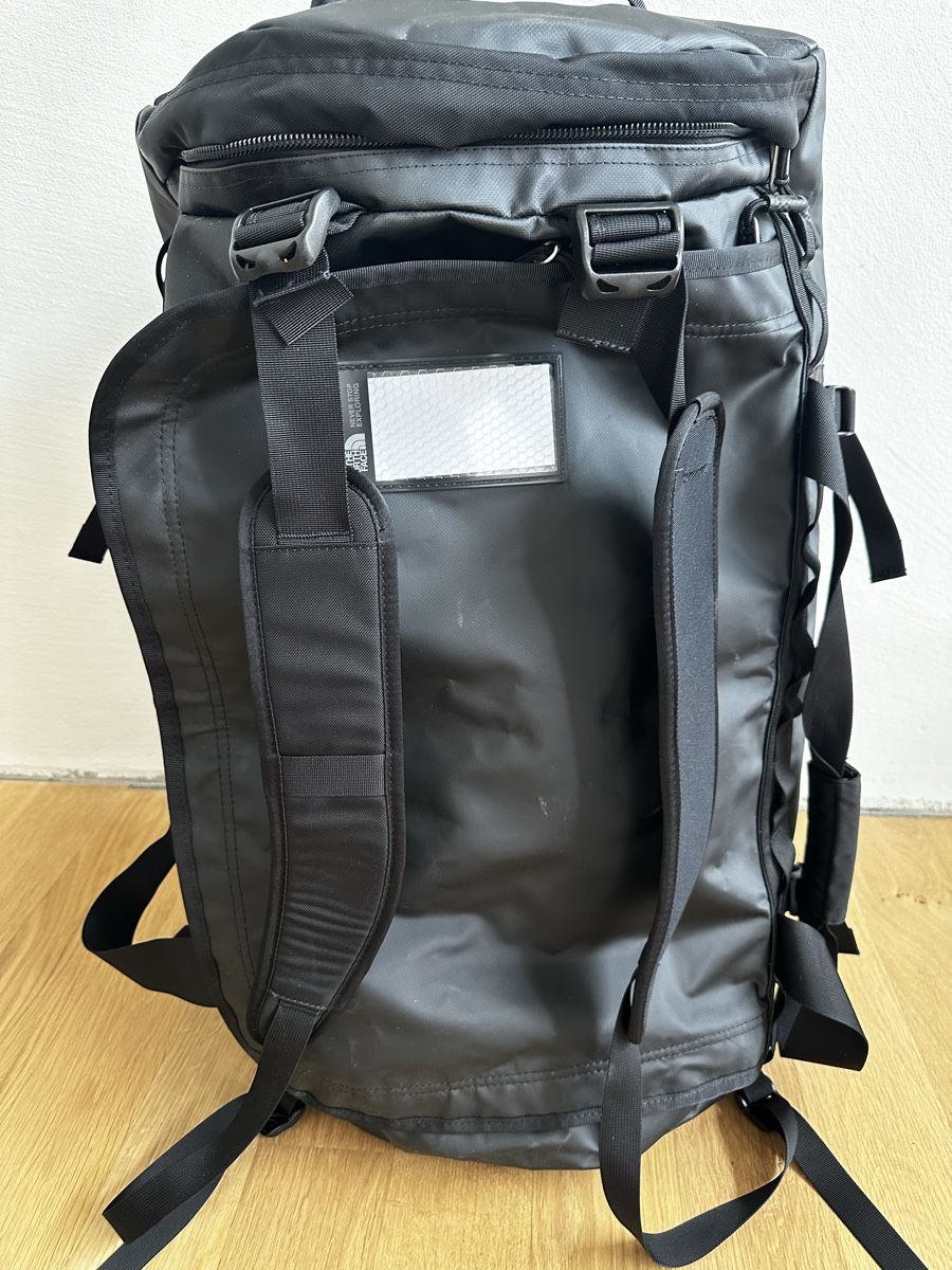 North Face Borse: The North Face Base Camp Duffel Grösse L – Usato da Brütten venduto da lin_6sby 2