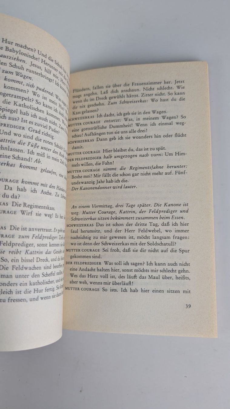Livres: Bertolt Brecht: Mutter Courage, edition suhrkamp, SV – D'occasion à Zürich par axolottchen 7