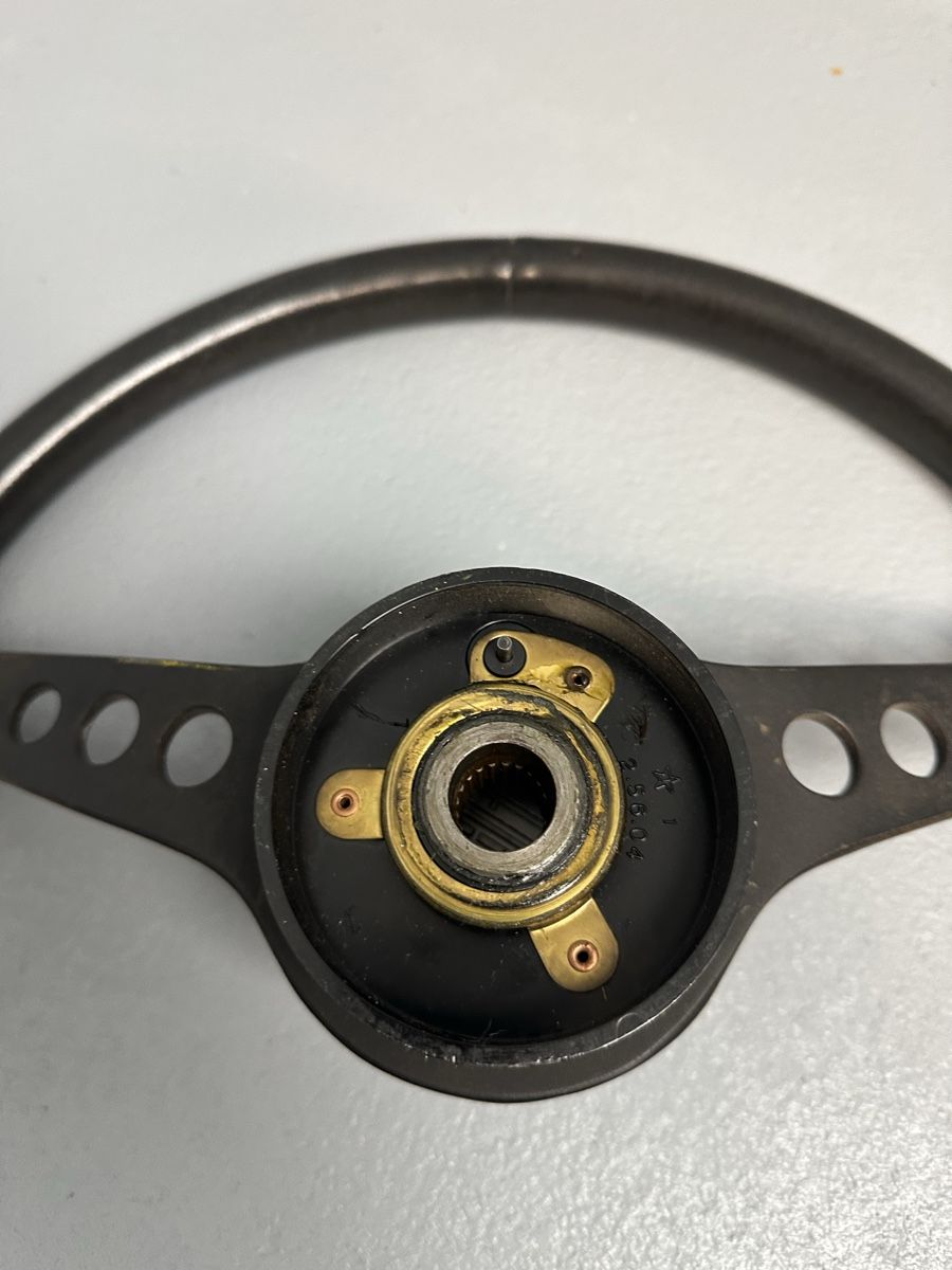 Fiat Alle Autoersatzteile: Fiat Oldtimer Lenkrad – ca. 38 cm – Gebraucht aus Oberbüren von dreikapuziner 3