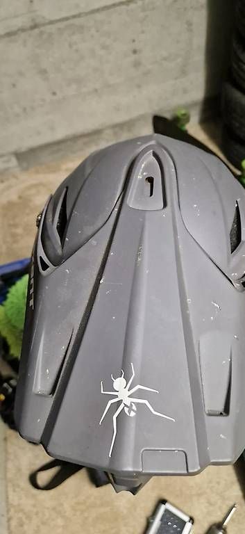 Casques: Downhill helm  – D'occasion à Aeschau par Marc311994 1