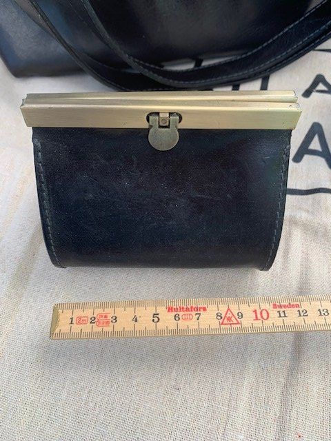 Borse da donna: Ledertasche - Handgefertigt - LilaLila – Nuovo (secondo la descrizione) da Kirchberg BE venduto da Rege 8